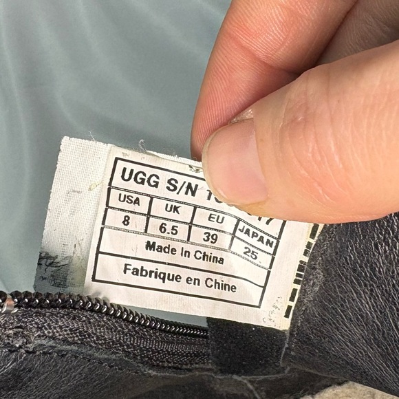 Ugg Emalie Black Leather Wedge Women’s 8 Waterproof Winter Ready Side Zip Wool - Picture 9 of 11